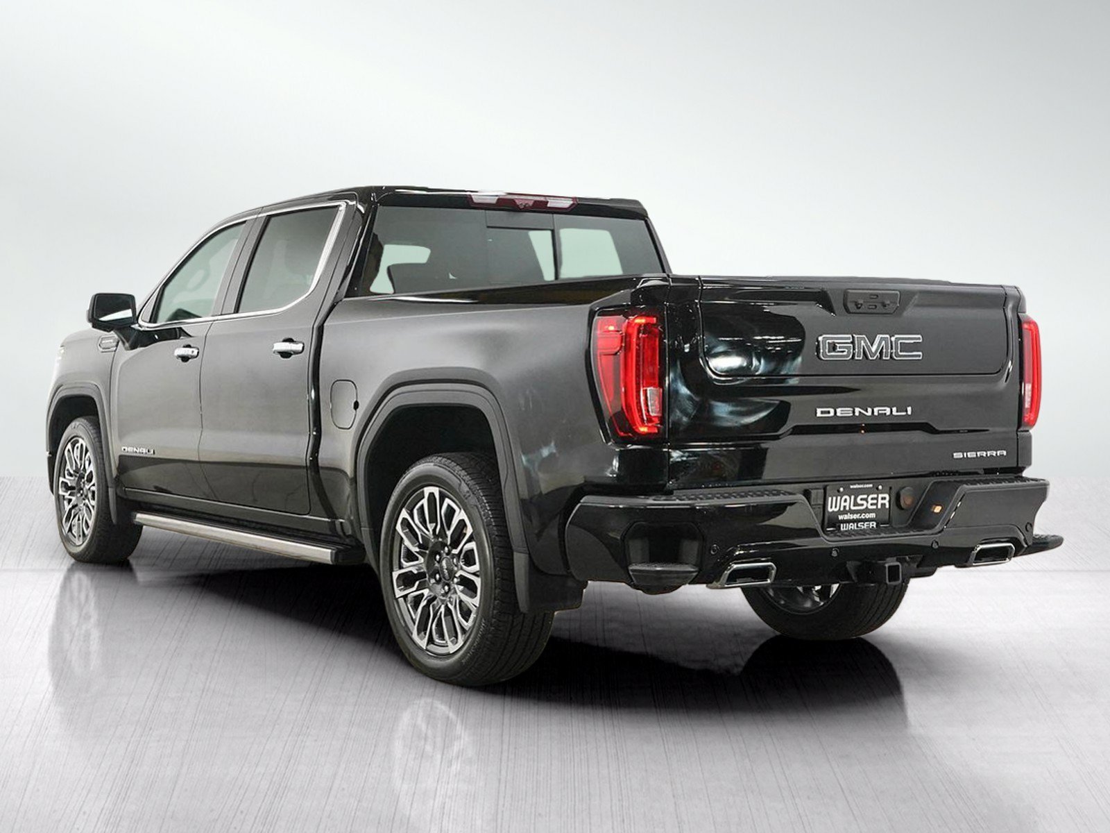 Used 2025 Black GMC Denali Ultimate image 3