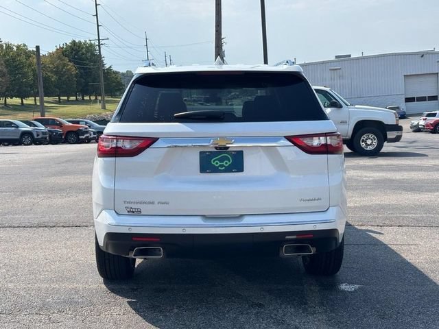 Certified Used 2020 IRIDESCENT PEARL TRICOAT Chevrolet Premier image 4