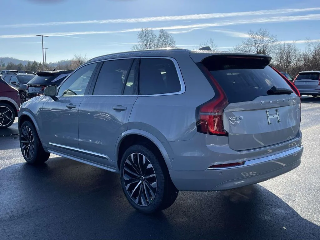 New 2026 Vapour Grey Volvo Plus image 25