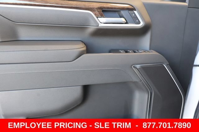 New 2026 Summit White GMC SLE image 13