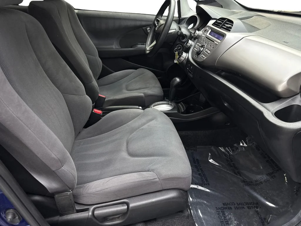 Used 2011  Honda Base image 42