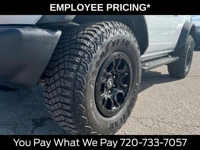 Used 2021 White Ford Wildtrak image 13