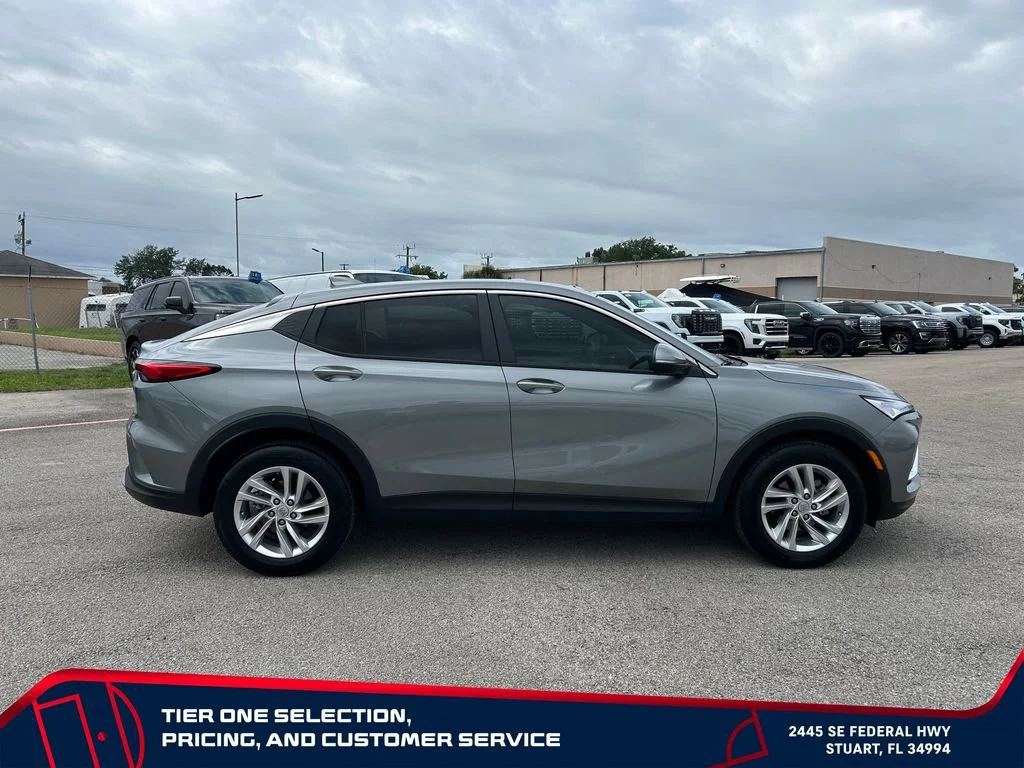 Used 2025 Moonstone Gray Metallic Buick Preferred image 4