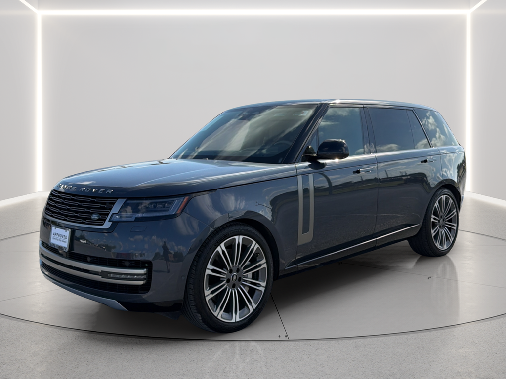 Used 2024 Blue Land Rover SE image 9