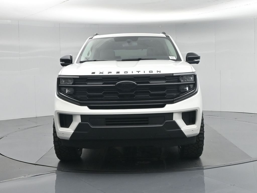 New 2026 Star White Metallic Tri-Coat Ford Active image 25