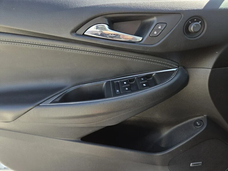 Used 2016 Summit White Chevrolet Premier image 15