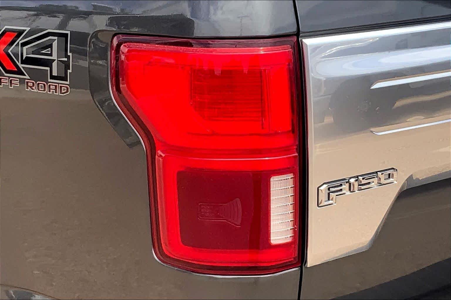Certified Used 2020 Magnetic Metallic Ford Platinum image 29