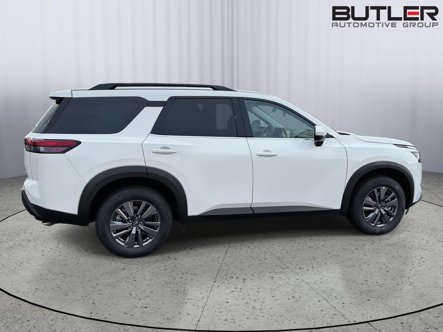 2025 Nissan Pathfinder SV - Photo 7