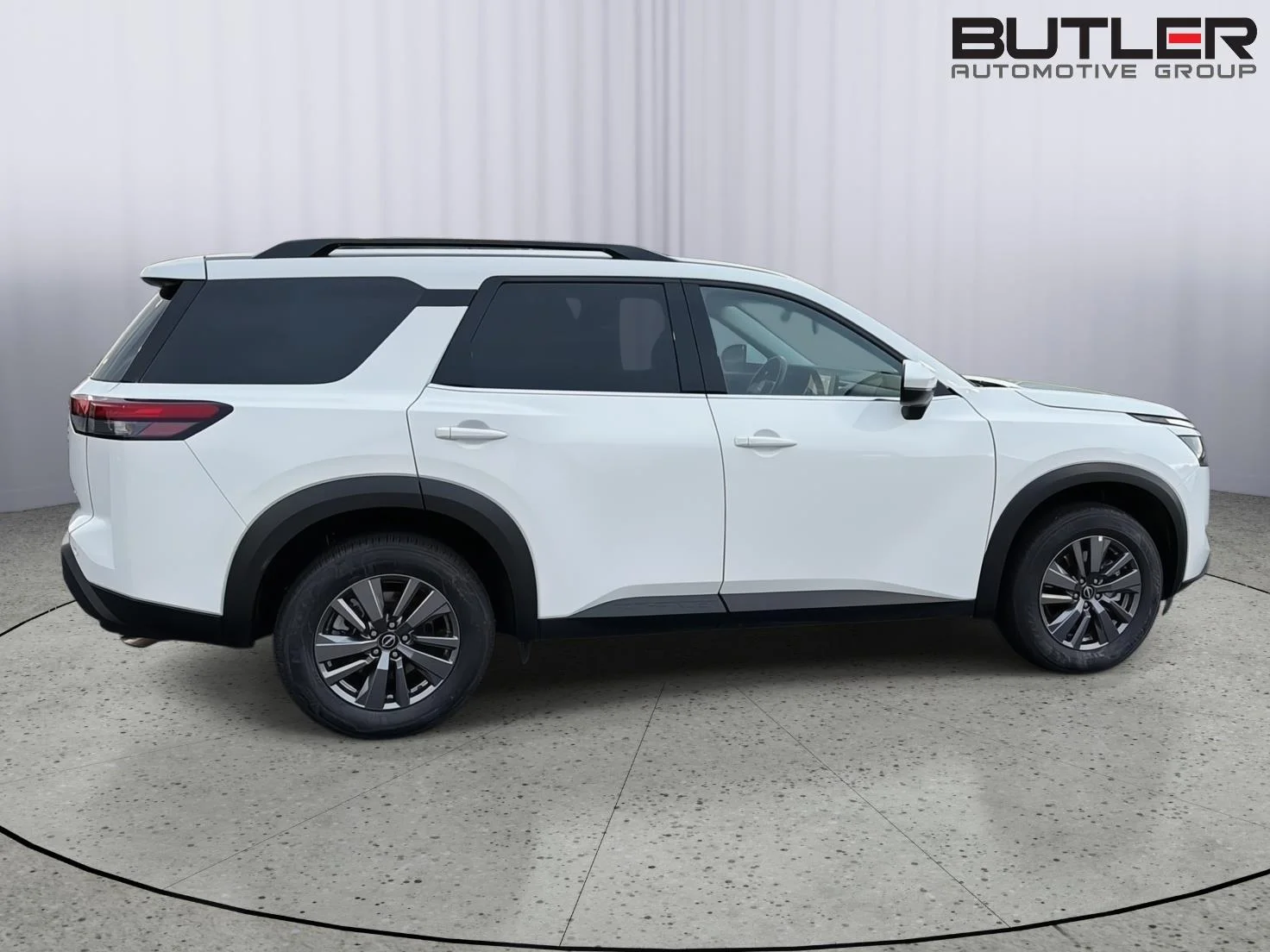 2025 Nissan Pathfinder SV - Photo 7