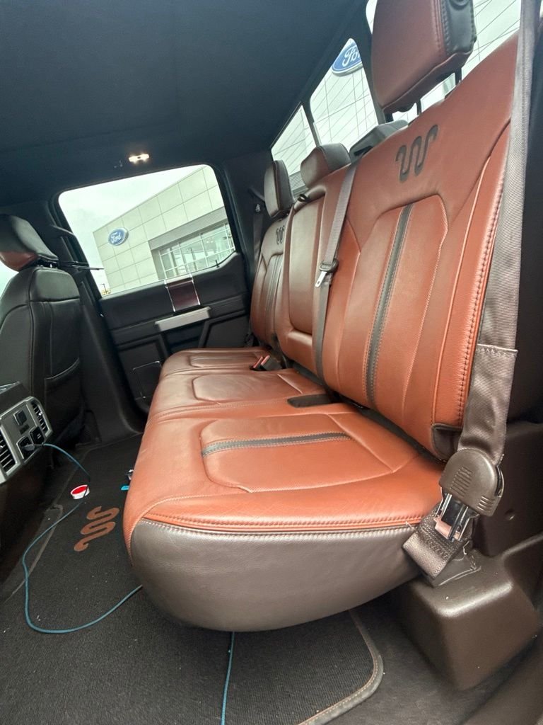 Used 2018 Maroon Ford King Ranch image 7
