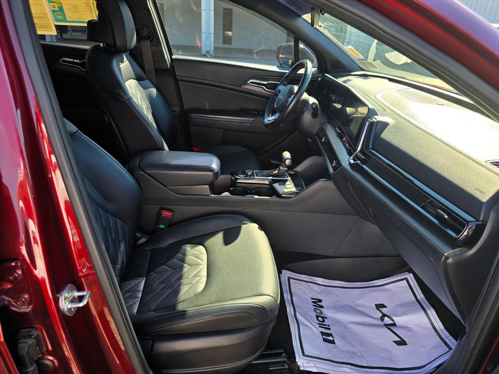 Used 2023 Red Kia X-Line image 15
