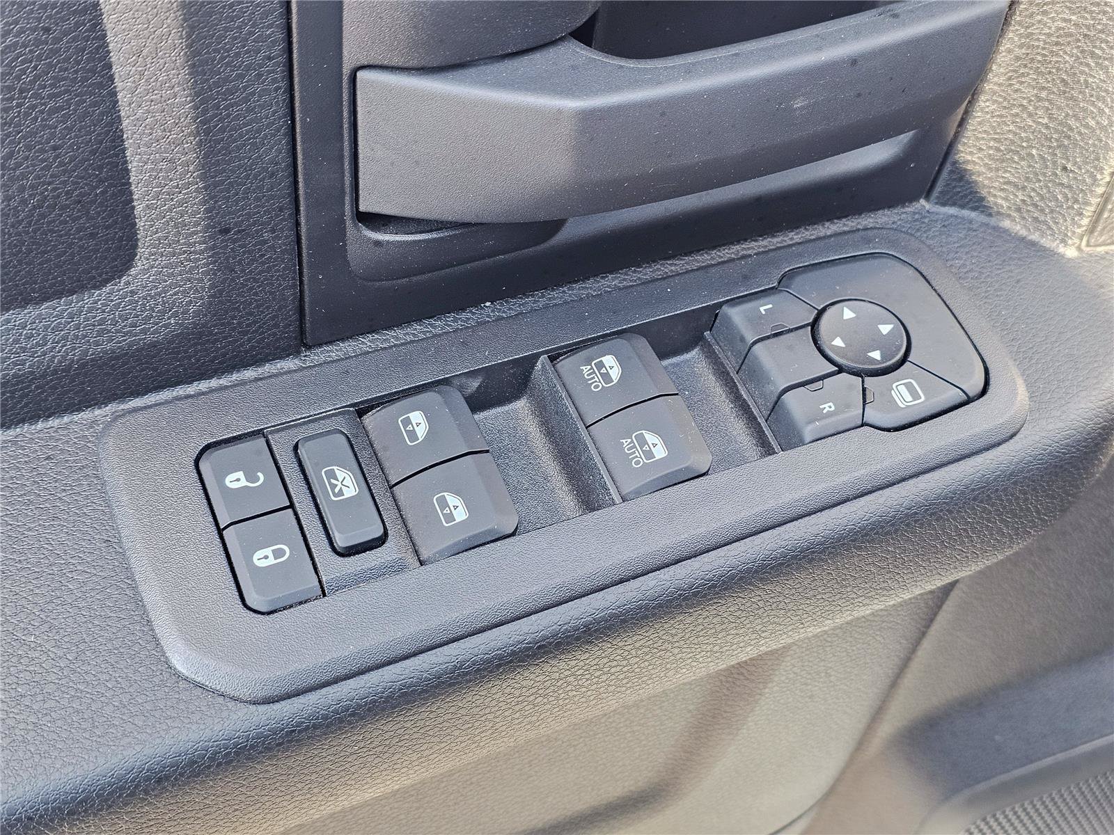 2025 RAM 2500 Tradesman - Photo 15