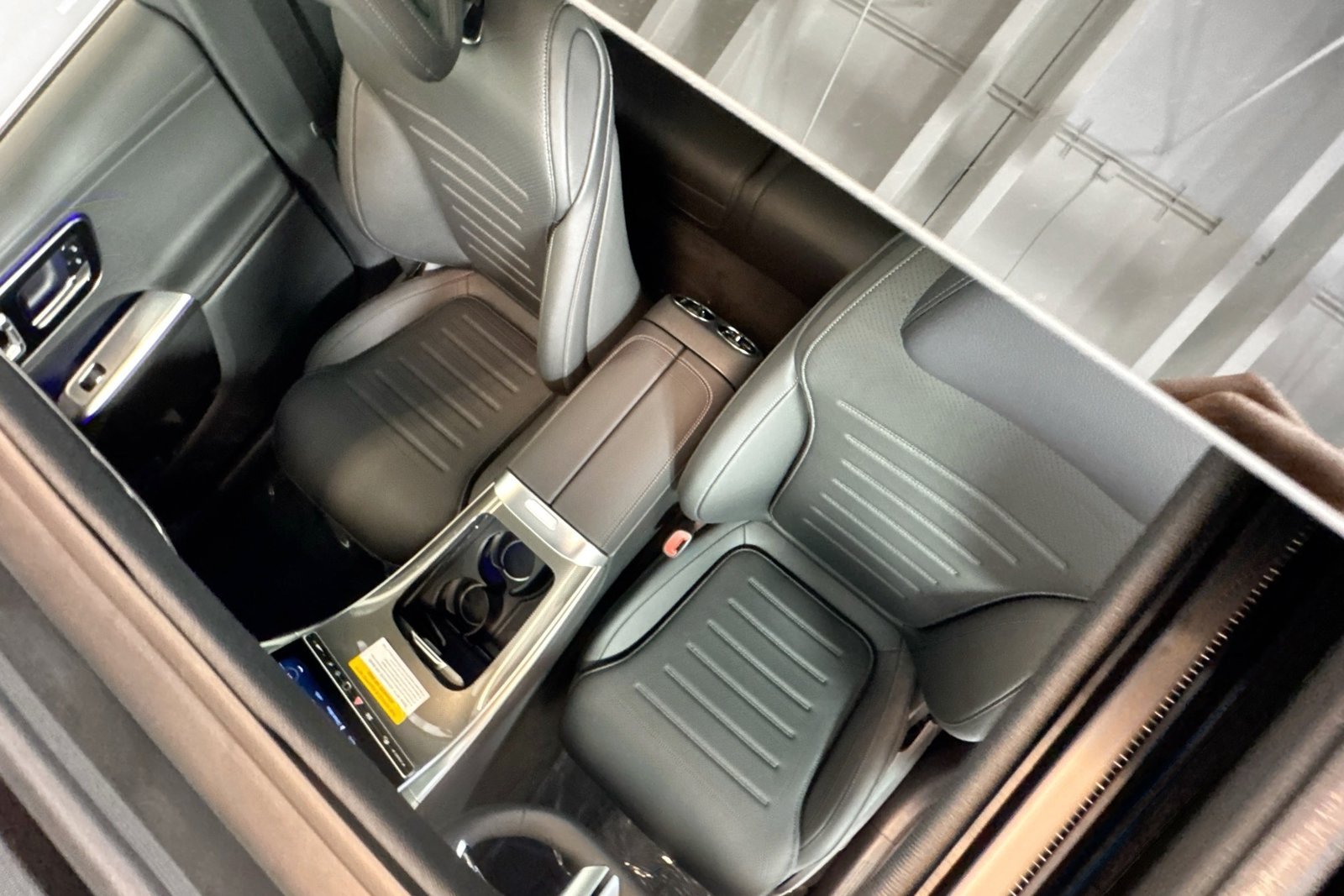 New 2026 Graphite Grey Metallic Mercedes-Benz GLC 300 image 19