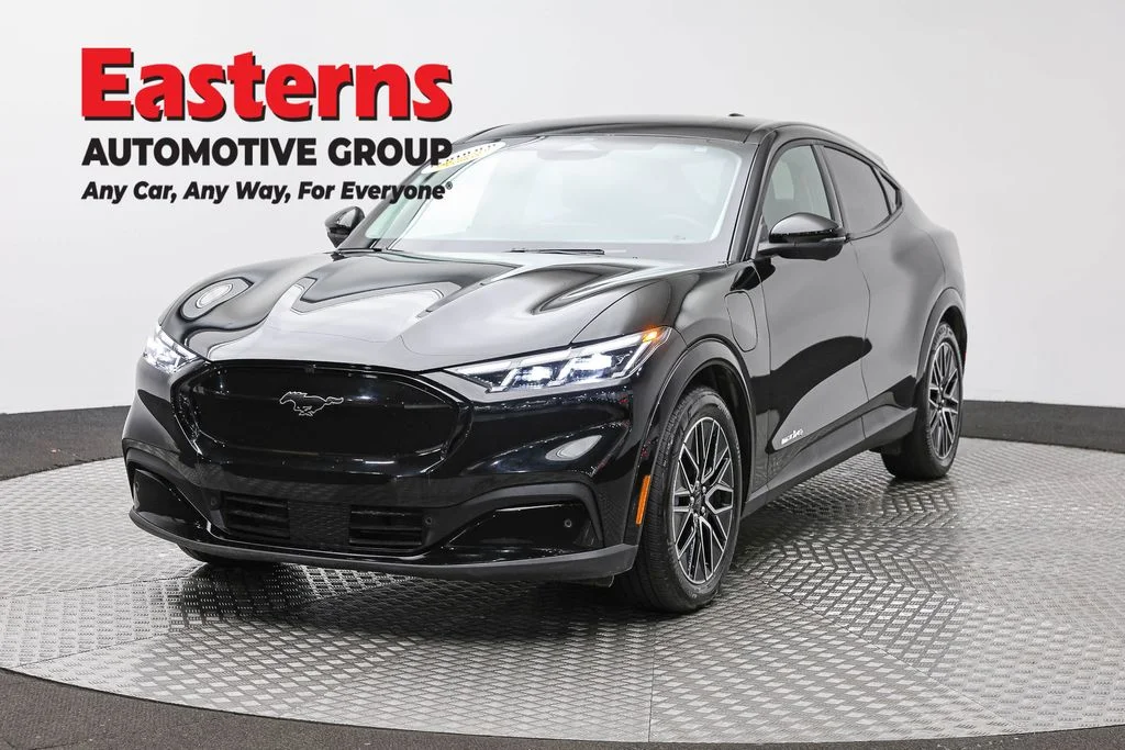 Used 2025 Black Ford Premium image 1