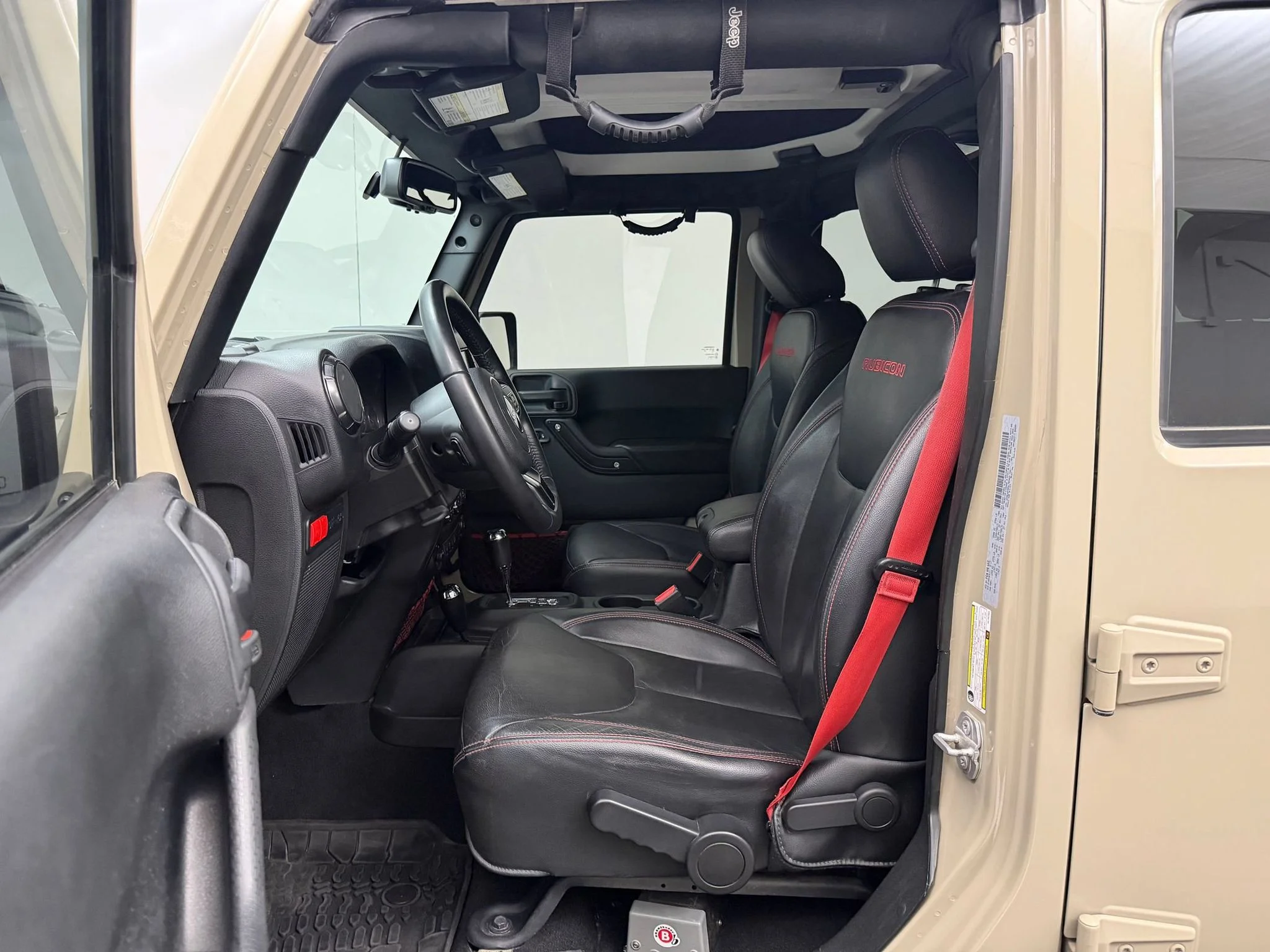 Used 2017 Gobi Clearcoat Jeep Rubicon Recon image 5