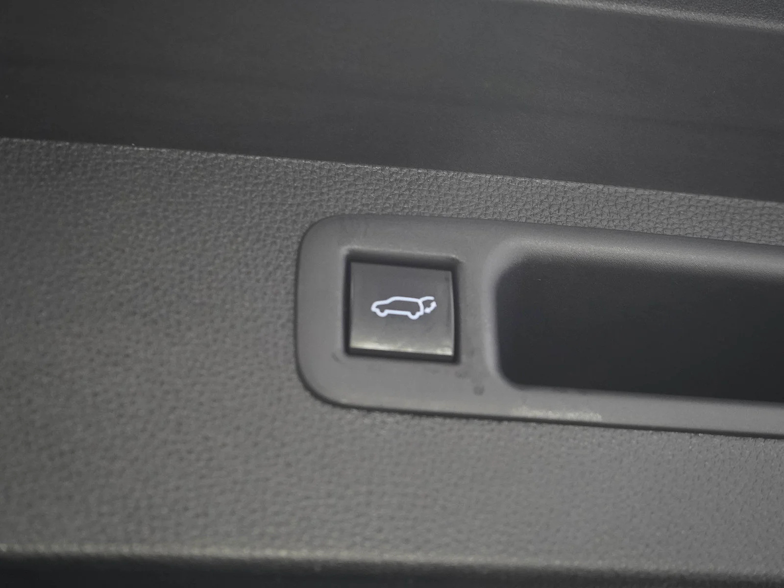 Used 2021 Celestial Silver Metallic Toyota XLE image 11