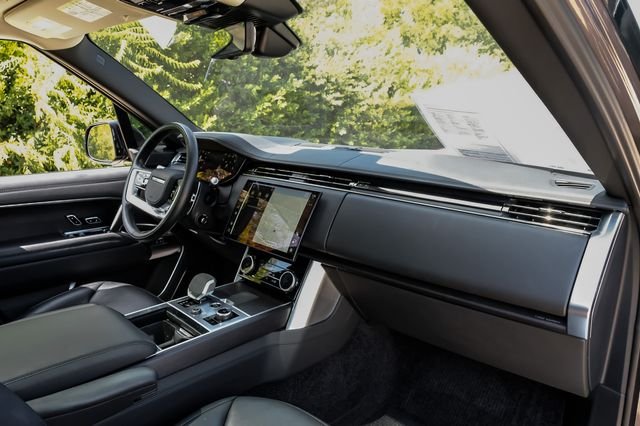 Used 2022 Gray Land Rover First Edition image 19