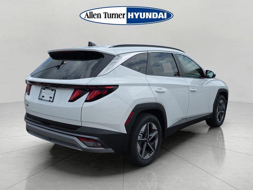 New 2026 White Pearl Hyundai SEL FWD image 6