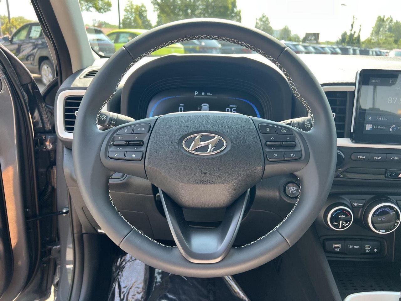 New 2026 Ecotronic Gray w/Black Roof Hyundai SEL w/Two-Tone Roof image 71