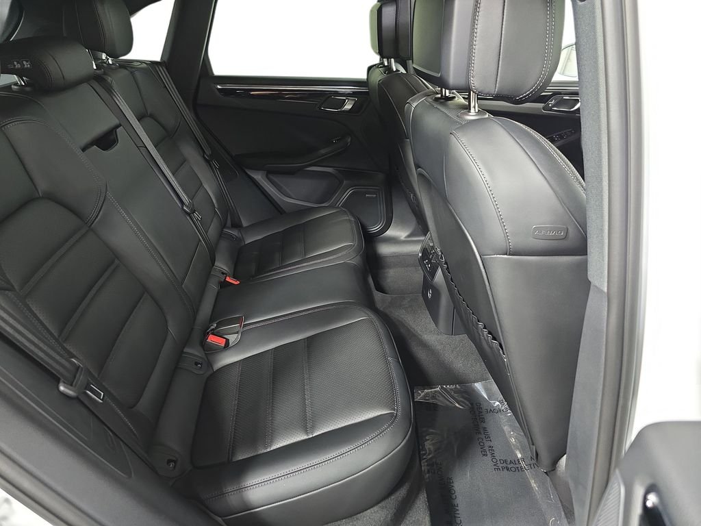 2025 Porsche Macan Base - Photo 26