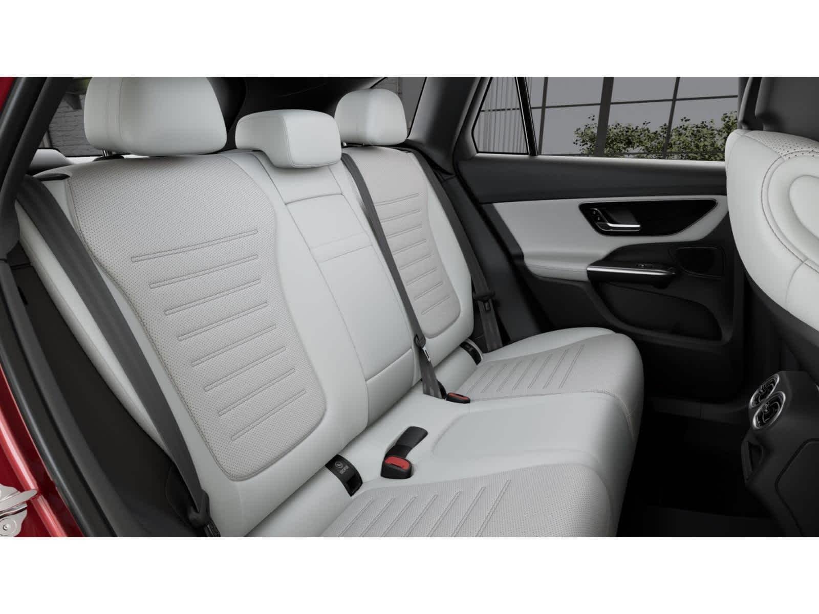 New 2026 MANUFAKTUR Patagonia Red Metallic Mercedes-Benz GLC 300 image 4