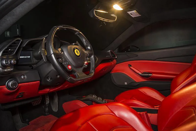 Used 2018 Black Ferrari Base image 5