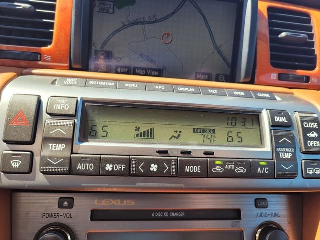 Used 2006 White Lexus 430 image 24