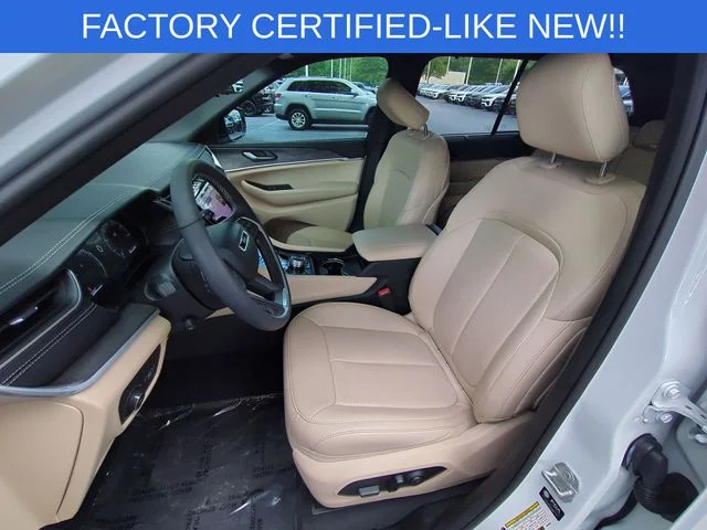 Used 2025 White Jeep Limited image 16