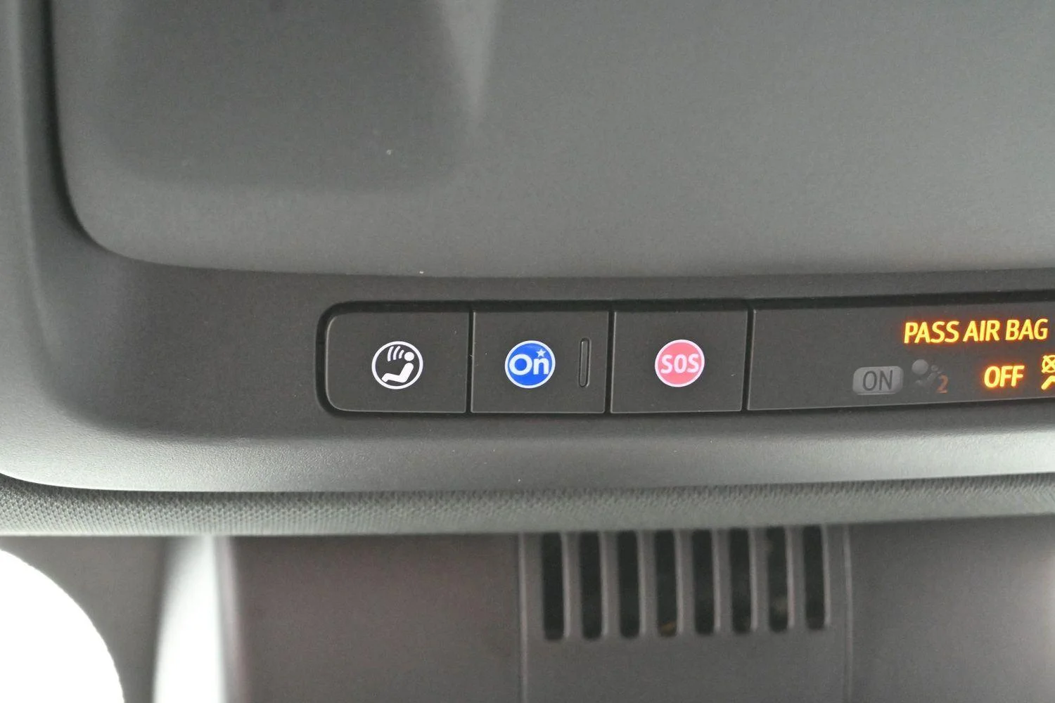 Used 2023 Onyx Black GMC SLE image 29