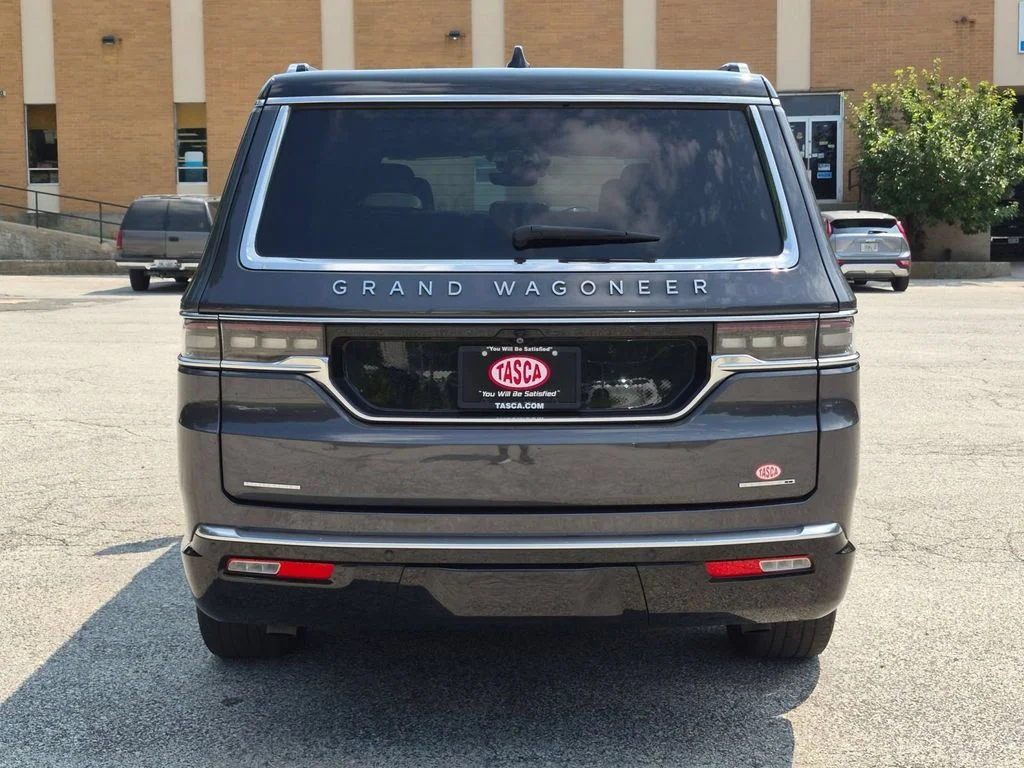 Used 2022 Gray Jeep Series I image 4