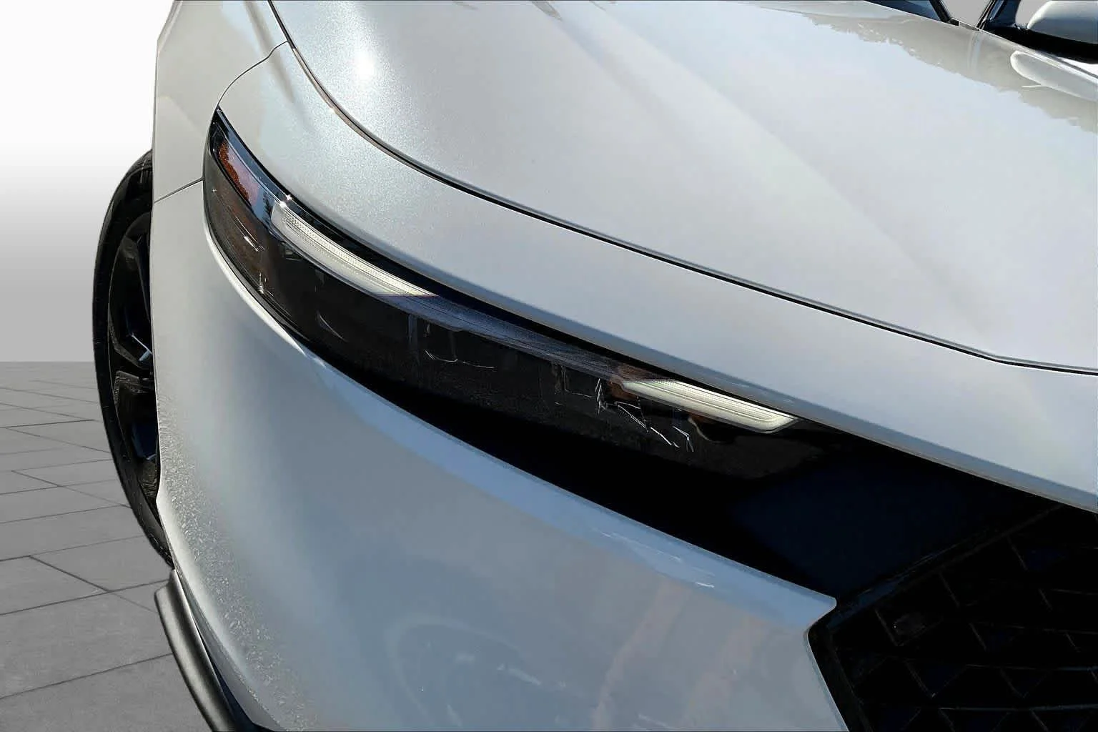 New 2026 Platinum White Pearl Honda LX image 13