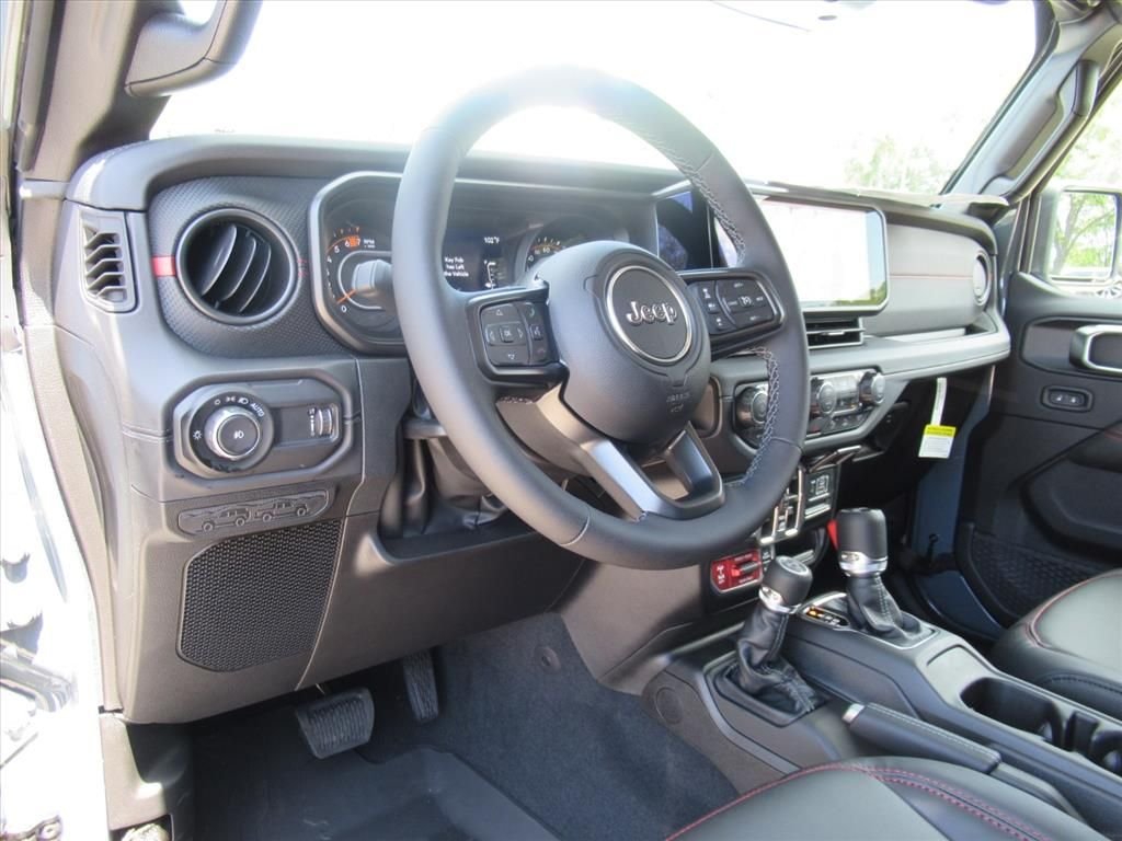 New 2026 Anvil Clear-Coat Exterior Paint Jeep Rubicon X image 18
