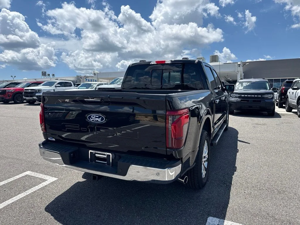 Used 2024 Agate Black Metallic Ford XLT image 2