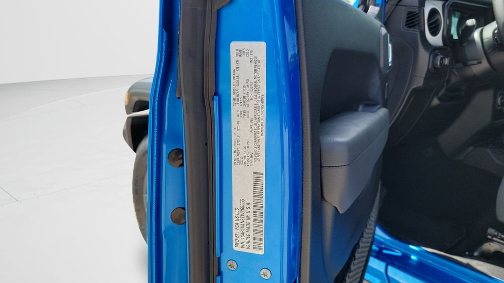 New 2026 Hydro Blue Pearl-Coat Exterior Paint Jeep Sport S image 28