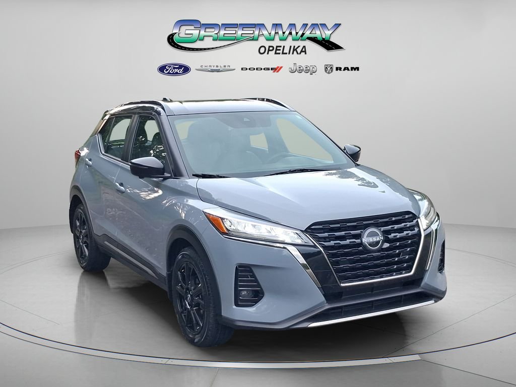 Used 2023 Gray Nissan SR image 1