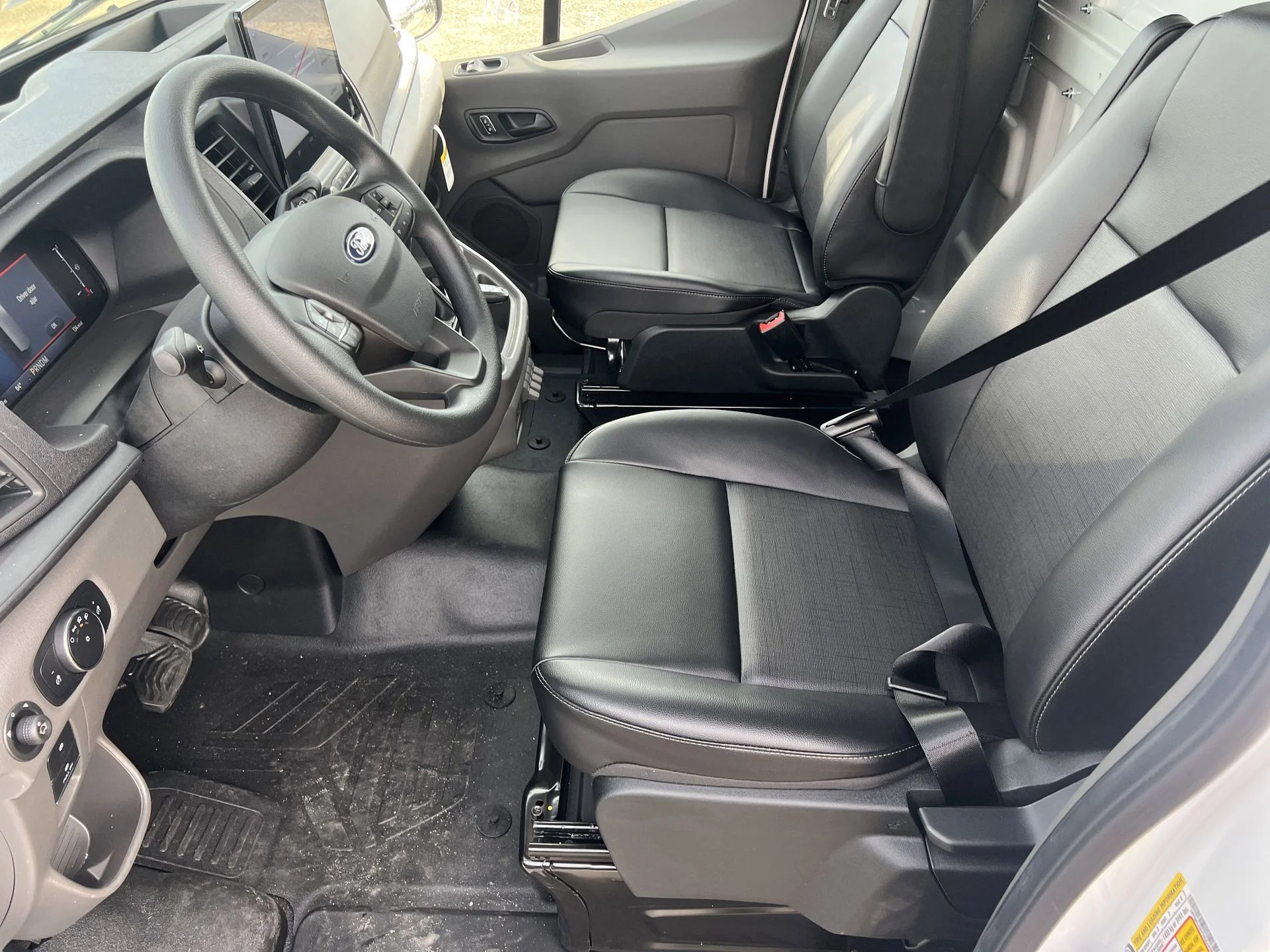 New 2026 Oxford White Ford Cargo Van image 16