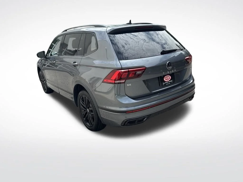 Used 2022  Volkswagen 2.0T SE R-Line Black image 10