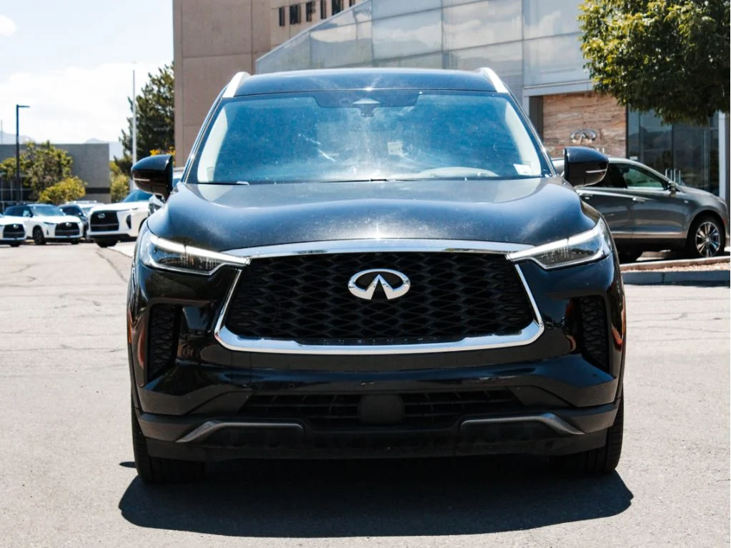Used 2024 Mineral Black INFINITI SENSORY image 2