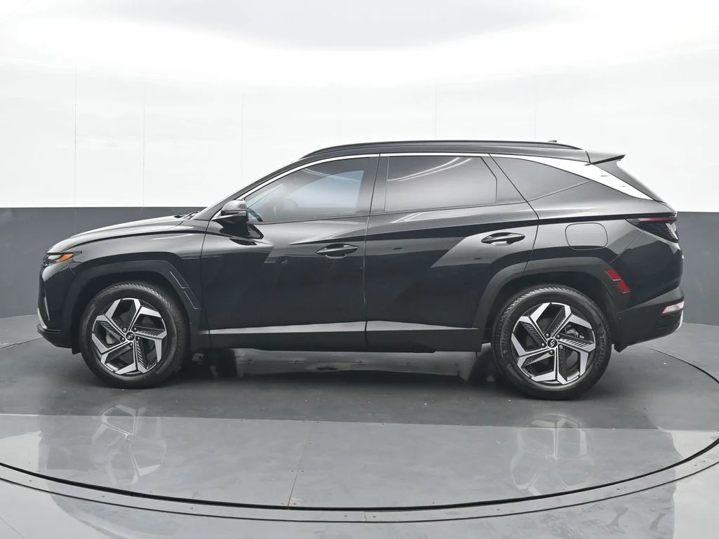 Used 2024 Black Hyundai Limited image 3
