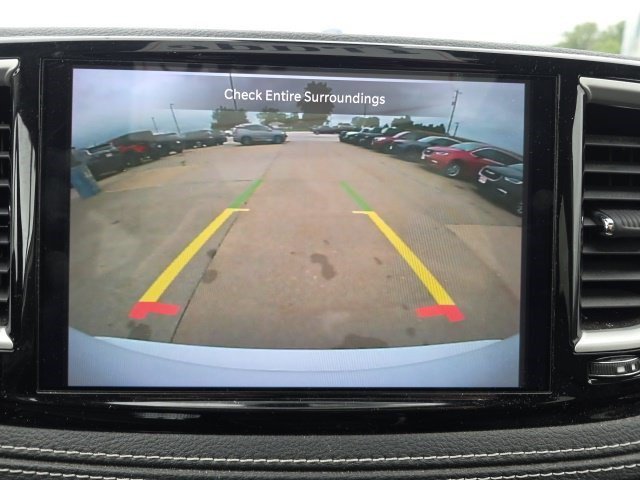 Certified Used 2022 Bright White Clearcoat Chrysler Touring L image 21