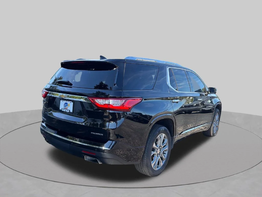 Used 2019 Black Chevrolet Premier image 6