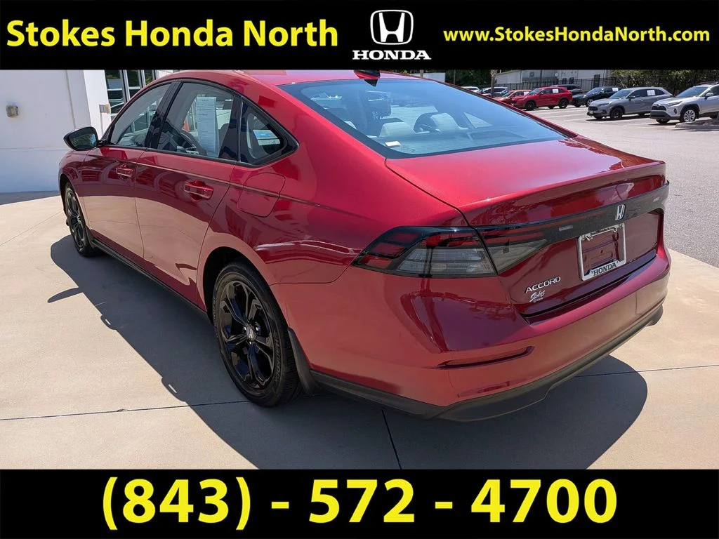 Certified Used 2025  Honda SE image 3