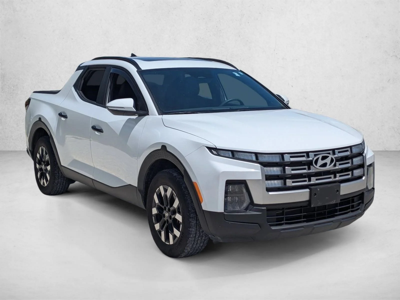 Used 2025 Atlas White Hyundai SEL Activity image 3