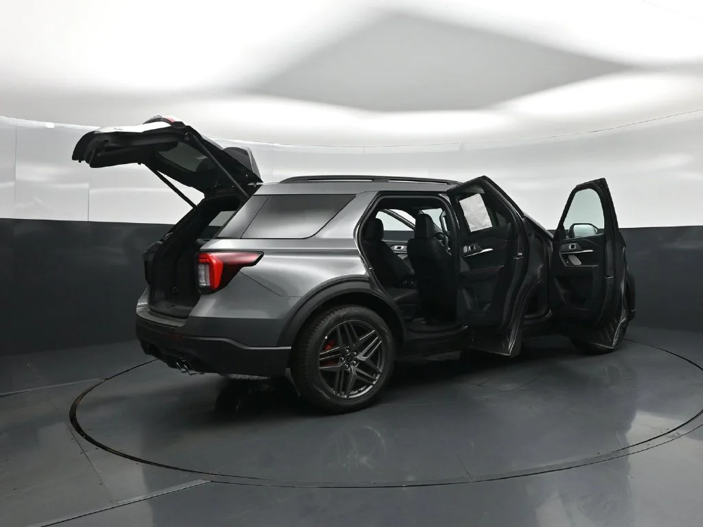 New 2026 Carbonized Gray Metallic Ford ST image 5