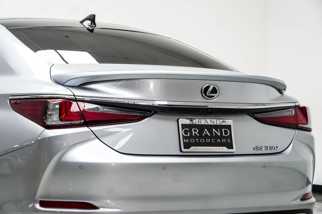 Used 2025 Silver Lexus 350 Ultra Luxury image 14
