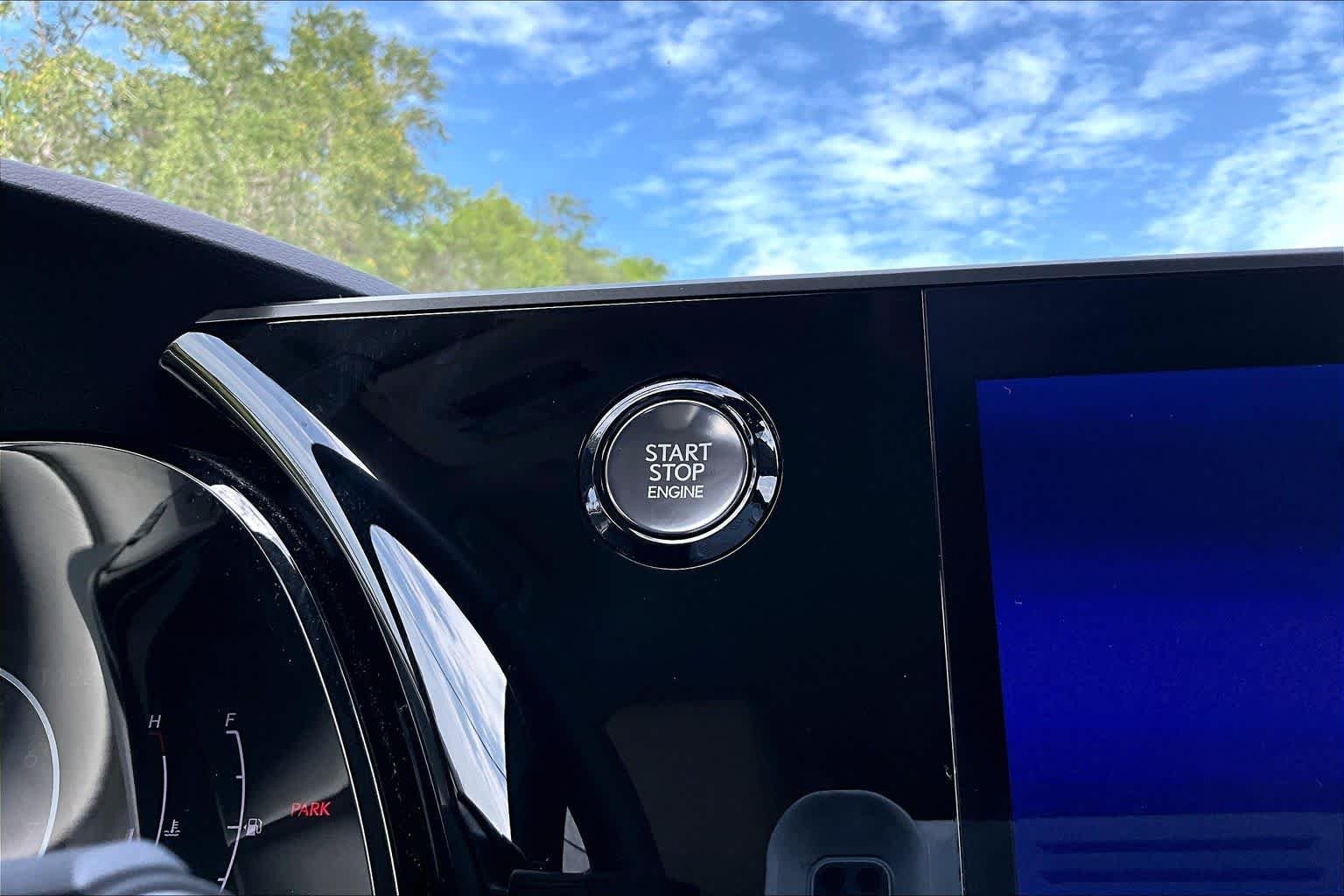 Used 2023 Iridium Lexus  image 33