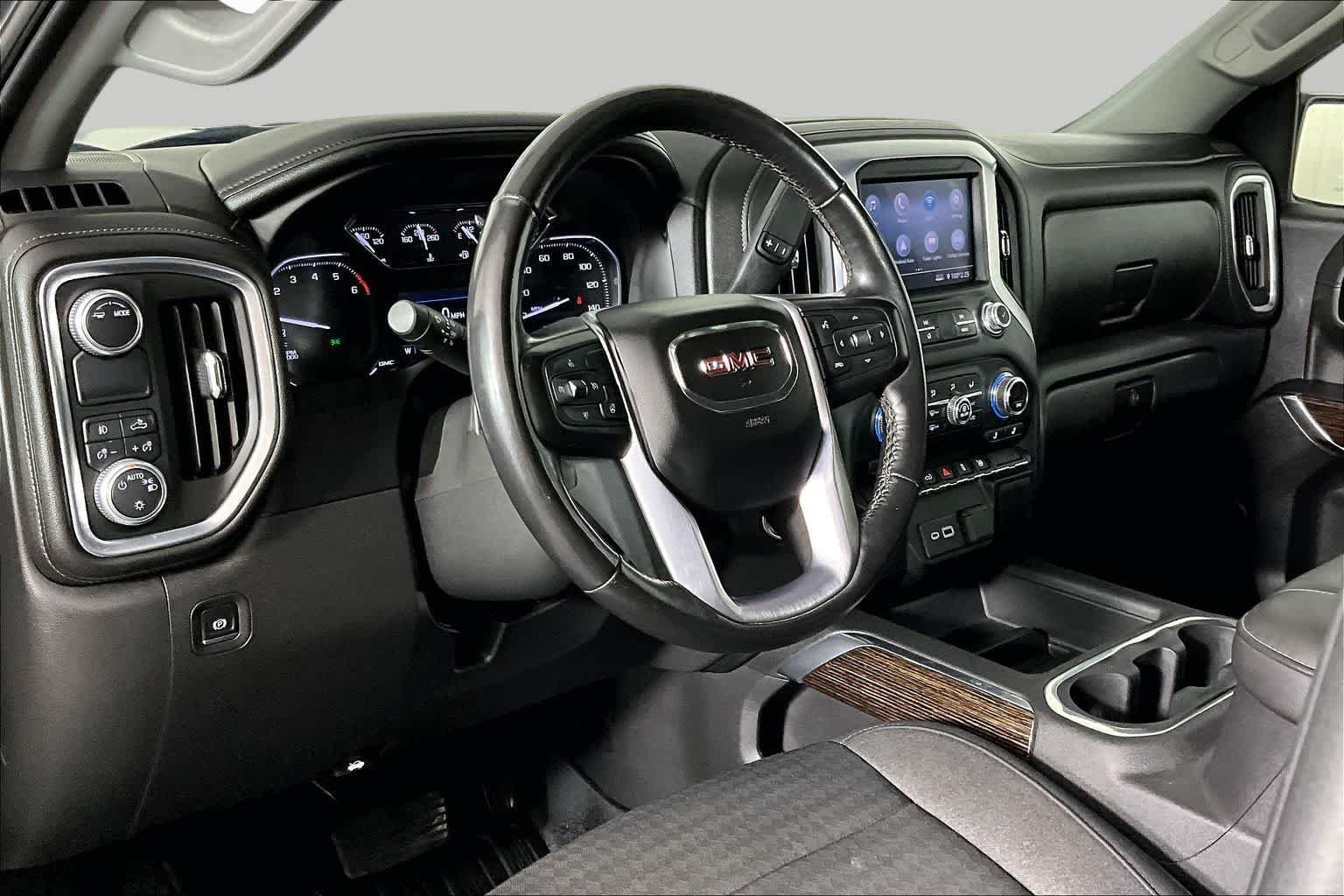 Used 2020 Satin Steel Metallic GMC Elevation image 17