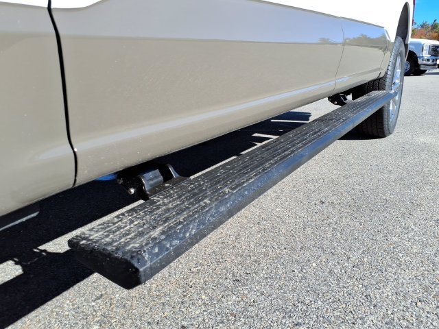 New 2026 Star White Metallic Tri-Coat Ford King Ranch® image 9