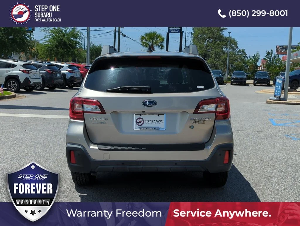 Used 2018 Gray Subaru 2.5i image 6
