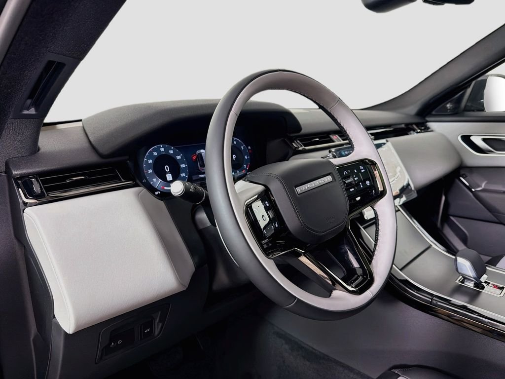 New 2026 Santorini Black Land Rover S image 9